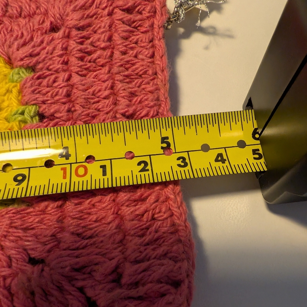 Midwest Gift Co. Pink Crochet Boho Granny Square Small Pouch NWT - Picture 5 of 5
